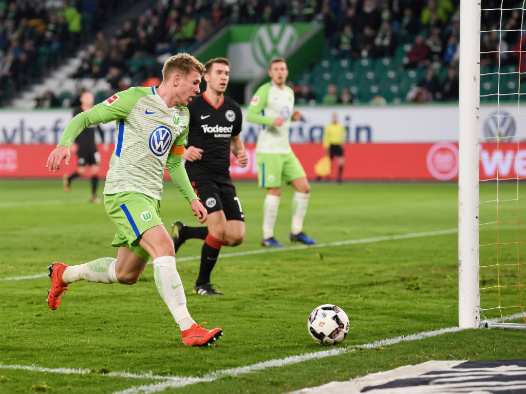 “半价甩卖？曼联夏窗计划清理安东尼、桑乔等球员”